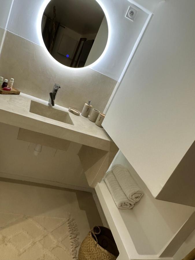 Appartement Jacuzzi Prive Avignon Bagian luar foto